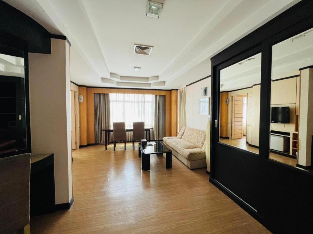 Western Grand Hotel Ratchaburi Ban Bang Kra Exterior foto