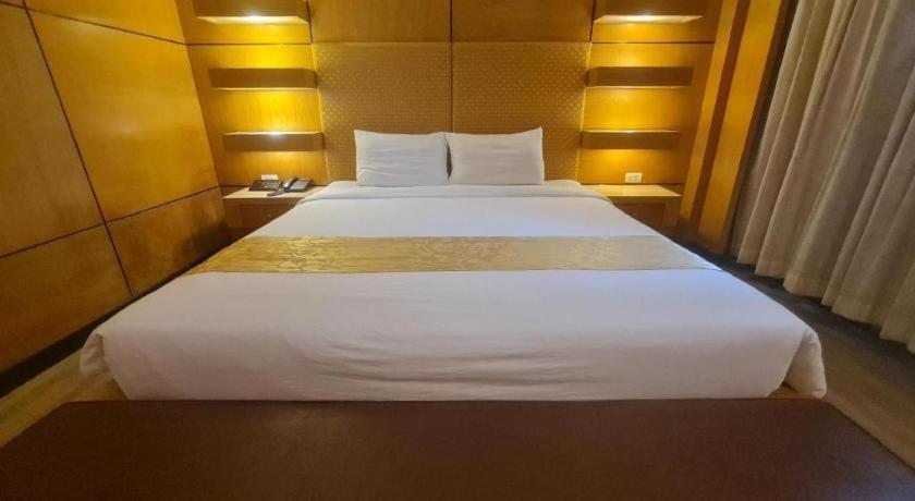 Western Grand Hotel Ratchaburi Ban Bang Kra Exterior foto