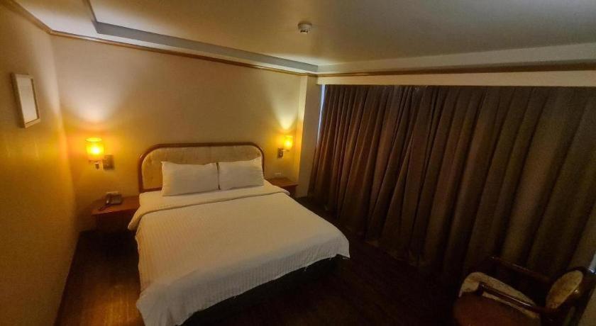 Western Grand Hotel Ratchaburi Ban Bang Kra Exterior foto