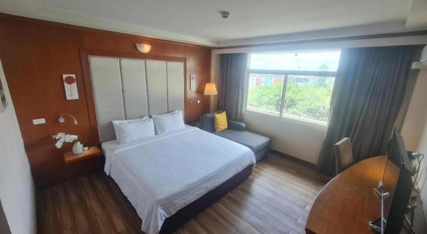 Western Grand Hotel Ratchaburi Ban Bang Kra Exterior foto